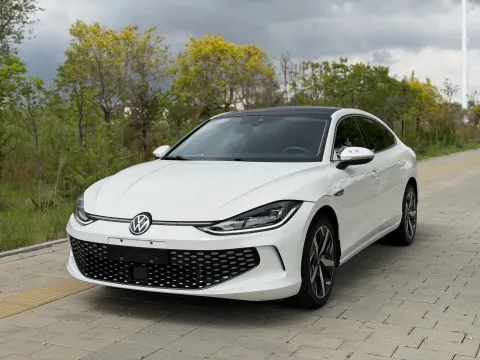 2023 VOLKSWAGEN LAMANDO,autocango,china used car exporter,china ev exporter,chinese used car exporter,chinese used ev exporter