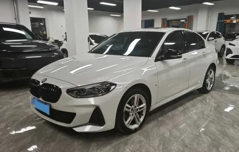 2022 BMW 1 SERIES,autocango,china used car exporter,china ev exporter,chinese used car exporter,chinese used ev exporter