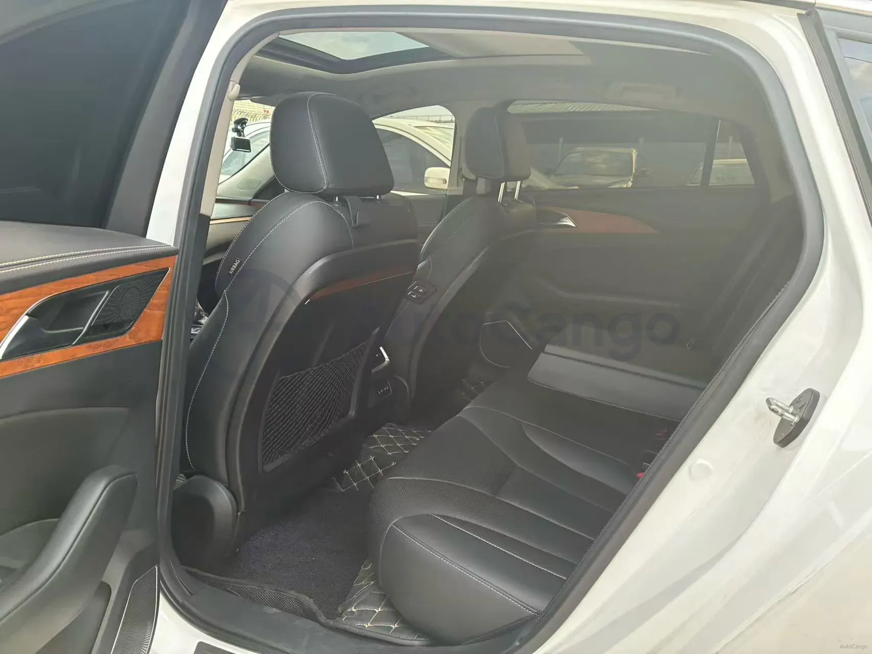 2019 HongQi H5 1.8T 180HP L4 6AT,autocango,china used car exporter,china ev exporter,chinese used car exporter,chinese used ev exporter