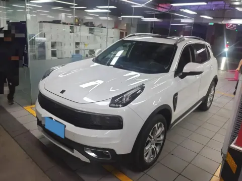 2021 LYNK&CO 01 2.0T 218HP L4 8AT,autocango,china used car exporter,china ev exporter,chinese used car exporter,chinese used ev exporter