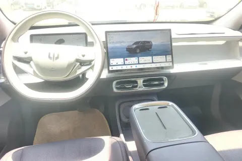 2025 Leapmotor B10 BEV 67.1KWH