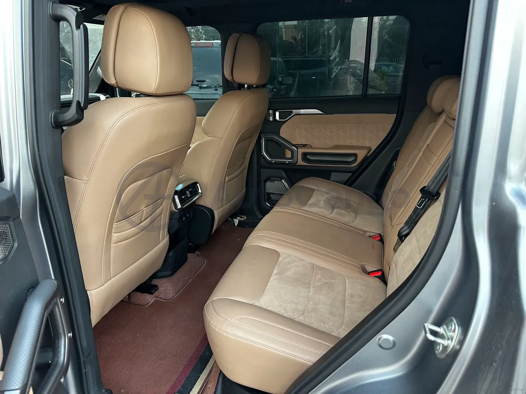 2023 Jetour Traveller 2.0T 254HP L4 7DCT,autocango,china used car exporter,china ev exporter,chinese used car exporter,chinese used ev exporter