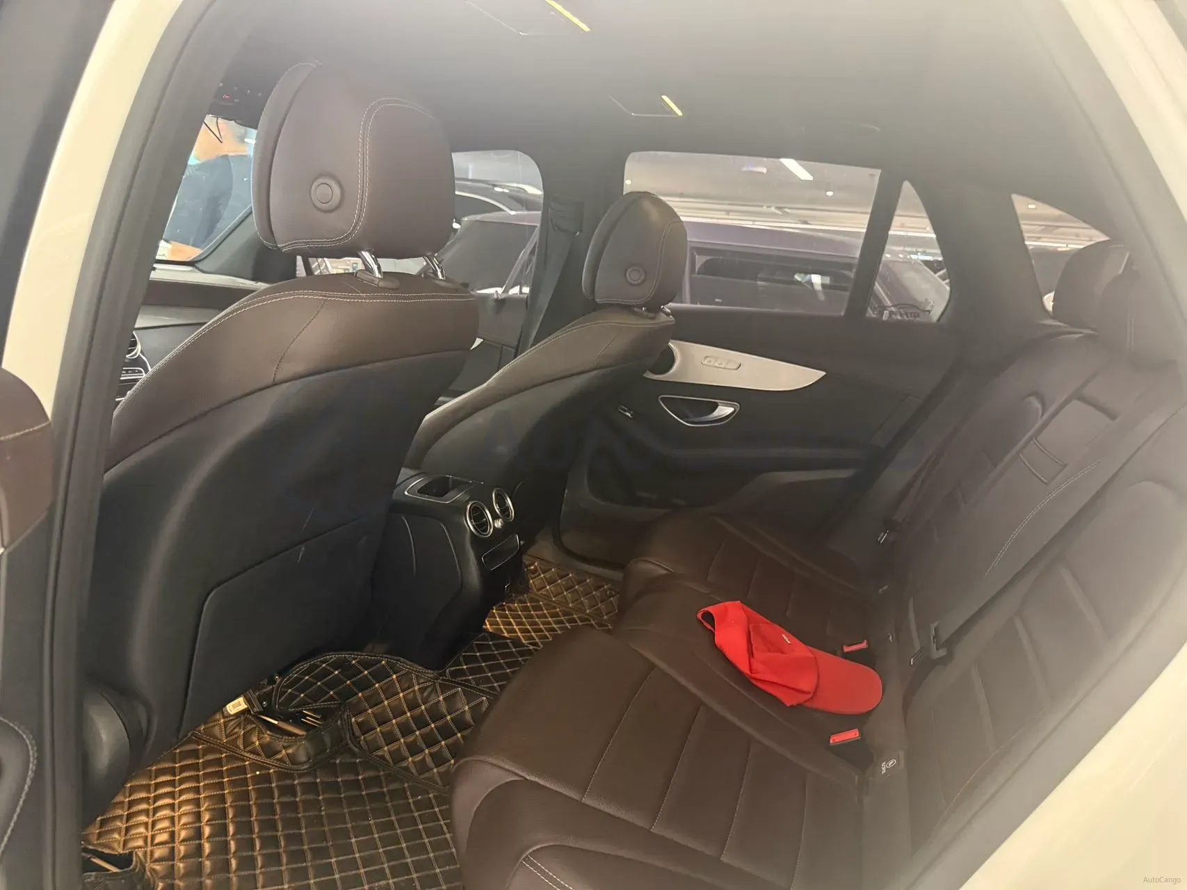 2022 Mercedes-Benz GLC Class 2.0T 197HP L4 9AT,autocango,china used car exporter,china ev exporter,chinese used car exporter,chinese used ev exporter