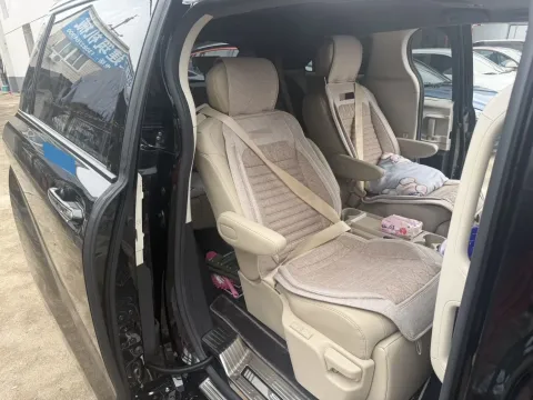 2023 Toyota Sienna 2.5L 189HP L4 E-CVT Hybrid,autocango,china used car exporter,china ev exporter,chinese used car exporter,chinese used ev exporter