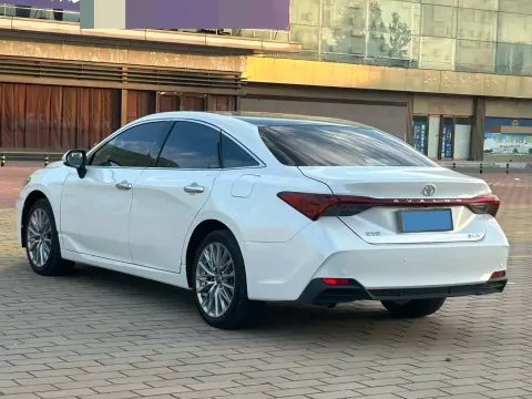 2024 Toyota Avalon 2.0L 152HP L4 E-CVT Hybrid