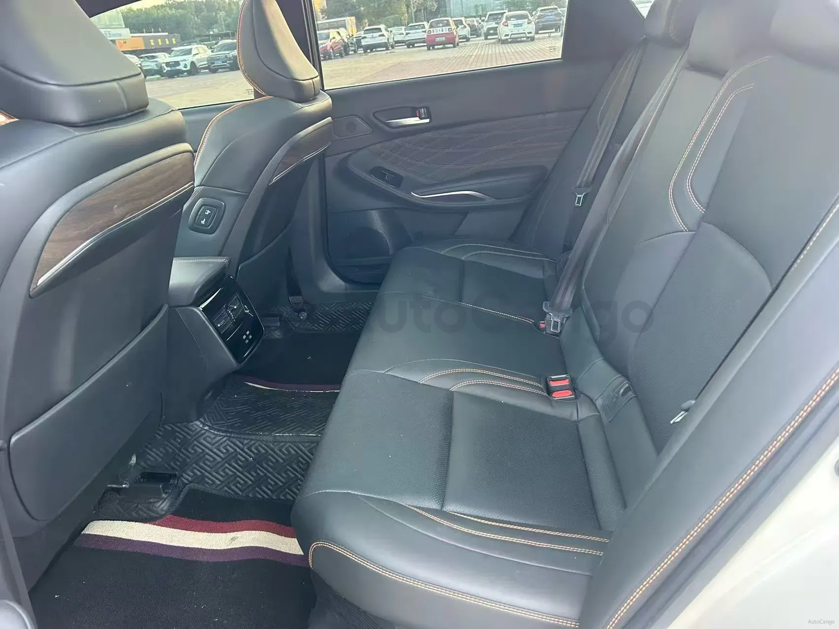 2024 Toyota Avalon 2.0L 152HP L4 E-CVT Hybrid,autocango,china used car exporter,china ev exporter,chinese used car exporter,chinese used ev exporter