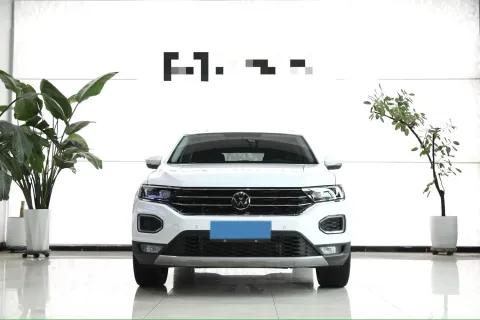 2022 Volkswagen T-Roc 1.4T 150HP L4 7DCT,autocango,china used car exporter,china ev exporter,chinese used car exporter,chinese used ev exporter