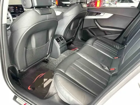 2020 Audi A4L 2.0T 190HP L4 7DCT