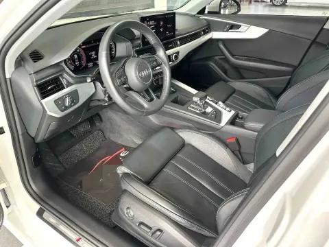 2020 Audi A4L 2.0T 190HP L4 7DCT