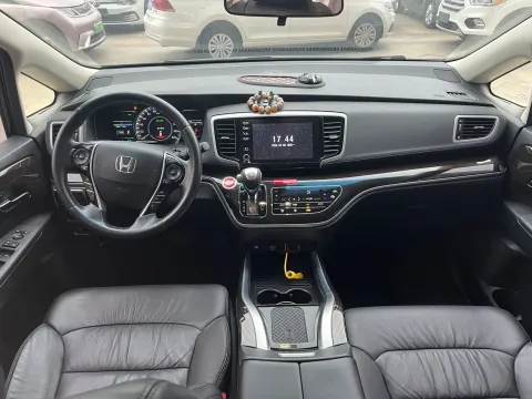 2021 Honda Odyssey 2.0L 146HP L4 E-CVT Hybrid