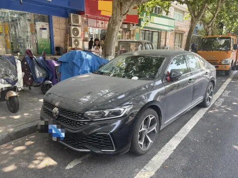 2025 VOLKSWAGEN PASSAT,autocango,china used car exporter,china ev exporter,chinese used car exporter,chinese used ev exporter