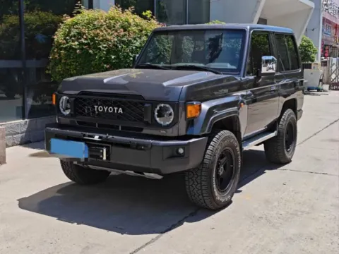 2022 TOYOTA LAND CRUISER,autocango,china used car exporter,china ev exporter,chinese used car exporter,chinese used ev exporter