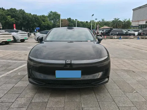 2025 Zeekr 007 BEV 100KWH