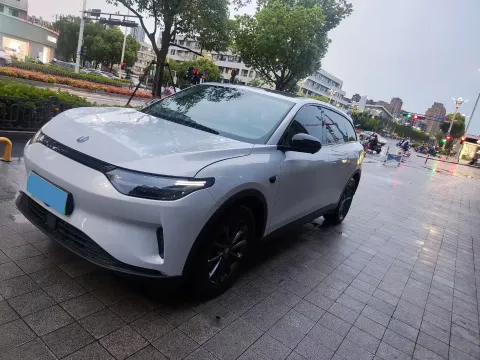 2023 LEAPMOTOR C11,autocango,china used car exporter,china ev exporter,chinese used car exporter,chinese used ev exporter