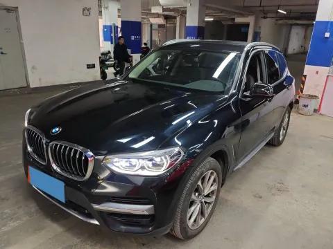 2021 BMW X3,autocango,china used car exporter,china ev exporter,chinese used car exporter,chinese used ev exporter