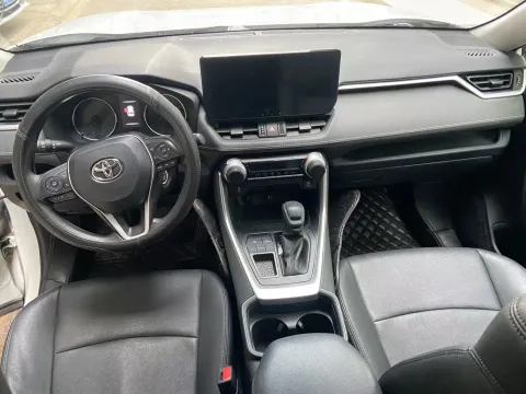 2020 Toyota RAV4 2.0L 171HP L4 CVT