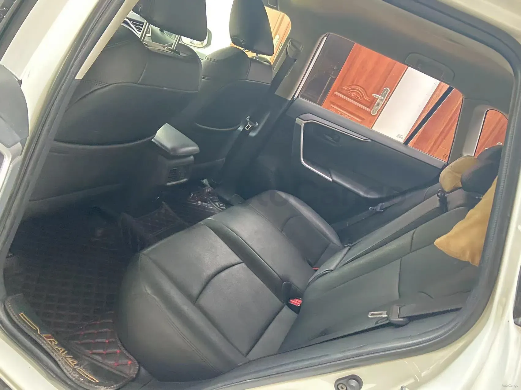 2020 Toyota RAV4 2.0L 171HP L4 CVT,autocango,china used car exporter,china ev exporter,chinese used car exporter,chinese used ev exporter