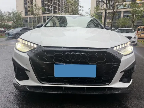 2020 Audi A4L 2.0T 252HP L4 7DCT,autocango,china used car exporter,china ev exporter,chinese used car exporter,chinese used ev exporter
