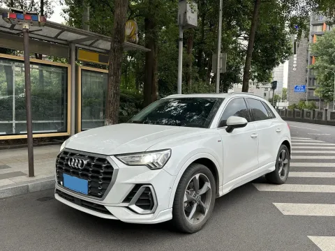 2022 AUDI Q3,autocango,china used car exporter,china ev exporter,chinese used car exporter,chinese used ev exporter