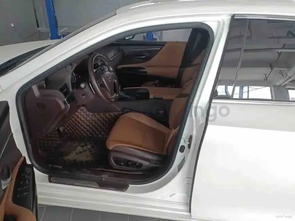 2021 Lexus ES 2.0L 173HP L4 CVT,autocango,china used car exporter,china ev exporter,chinese used car exporter,chinese used ev exporter
