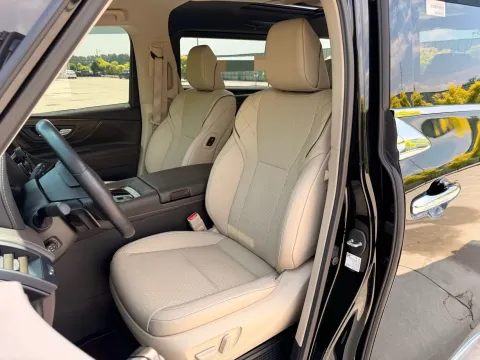 2024 Toyota Alphard 2.5L 190HP L4 E-CVT Hybrid