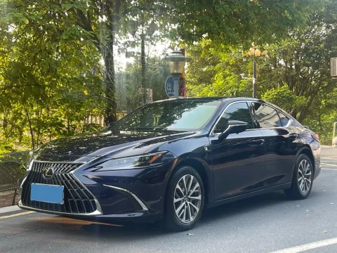 2023 LEXUS ES,autocango,china used car exporter,china ev exporter,chinese used car exporter,chinese used ev exporter