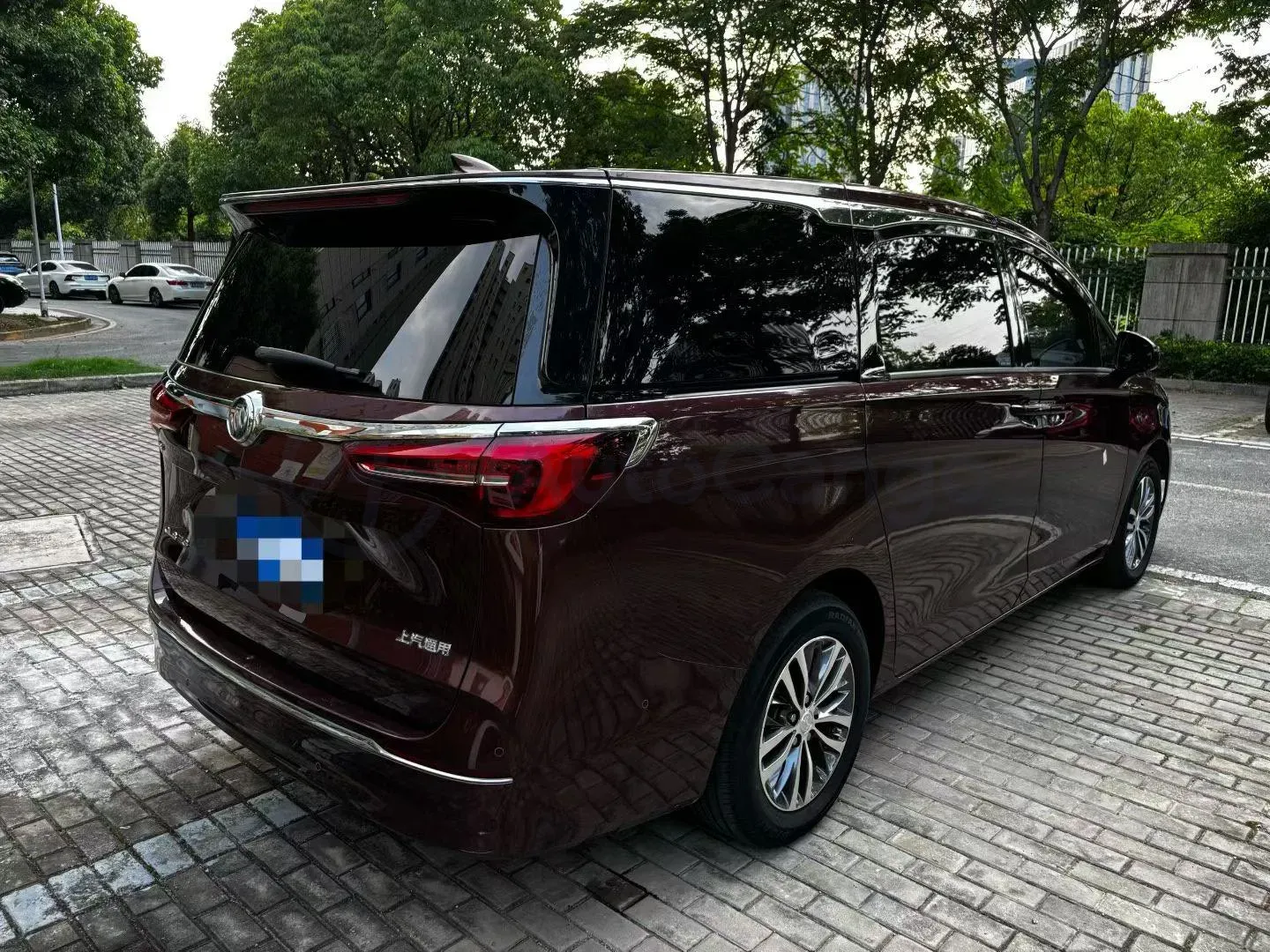 2022 Buick GL8 2.0T 237HP L4 9AT,autocango,china used car exporter,china ev exporter,chinese used car exporter,chinese used ev exporter