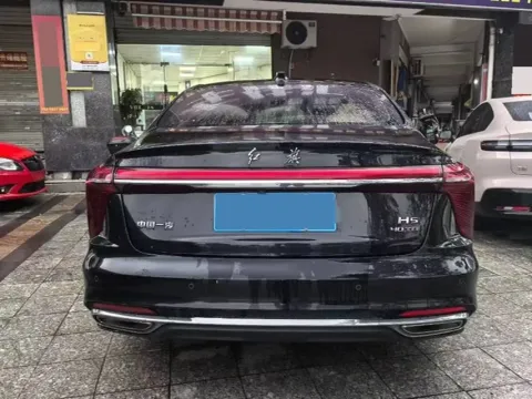 2023 HongQi H5 2.0T 224HP L4 8AT