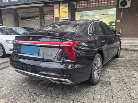 2023 HongQi H5 2.0T 224HP L4 8AT