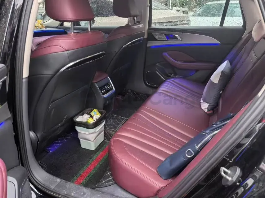 2023 HongQi H5 2.0T 224HP L4 8AT,autocango,china used car exporter,china ev exporter,chinese used car exporter,chinese used ev exporter