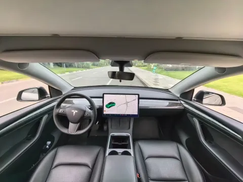 2021 Tesla Model Y BEV 60KWH
