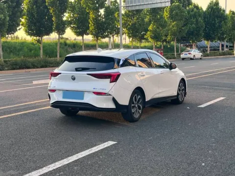 2022 Buick Velite 6 1.5L 102HP L4 E-CVT PHEV 9.5KWH