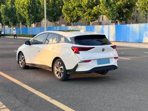 2022 Buick Velite 6 1.5L 102HP L4 E-CVT PHEV 9.5KWH