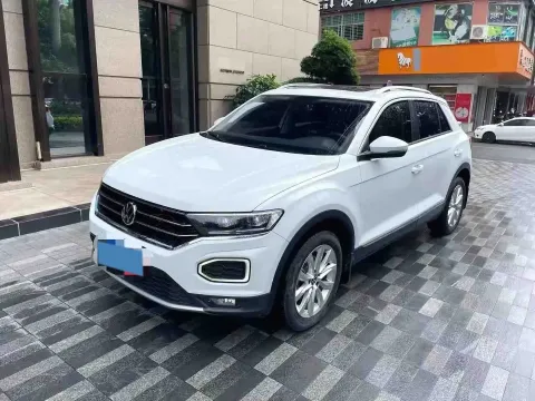 2020 VOLKSWAGEN T-ROC,autocango,china used car exporter,china ev exporter,chinese used car exporter,chinese used ev exporter