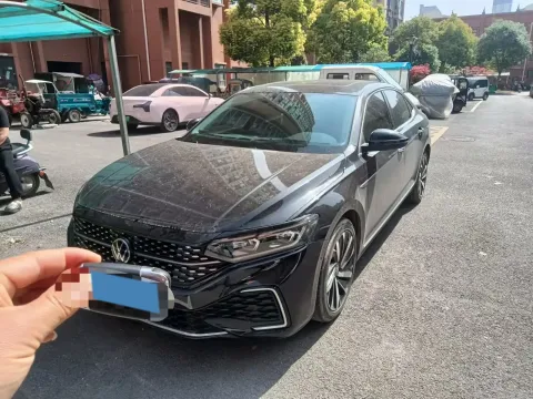 2023 VOLKSWAGEN PASSAT,autocango,china used car exporter,china ev exporter,chinese used car exporter,chinese used ev exporter