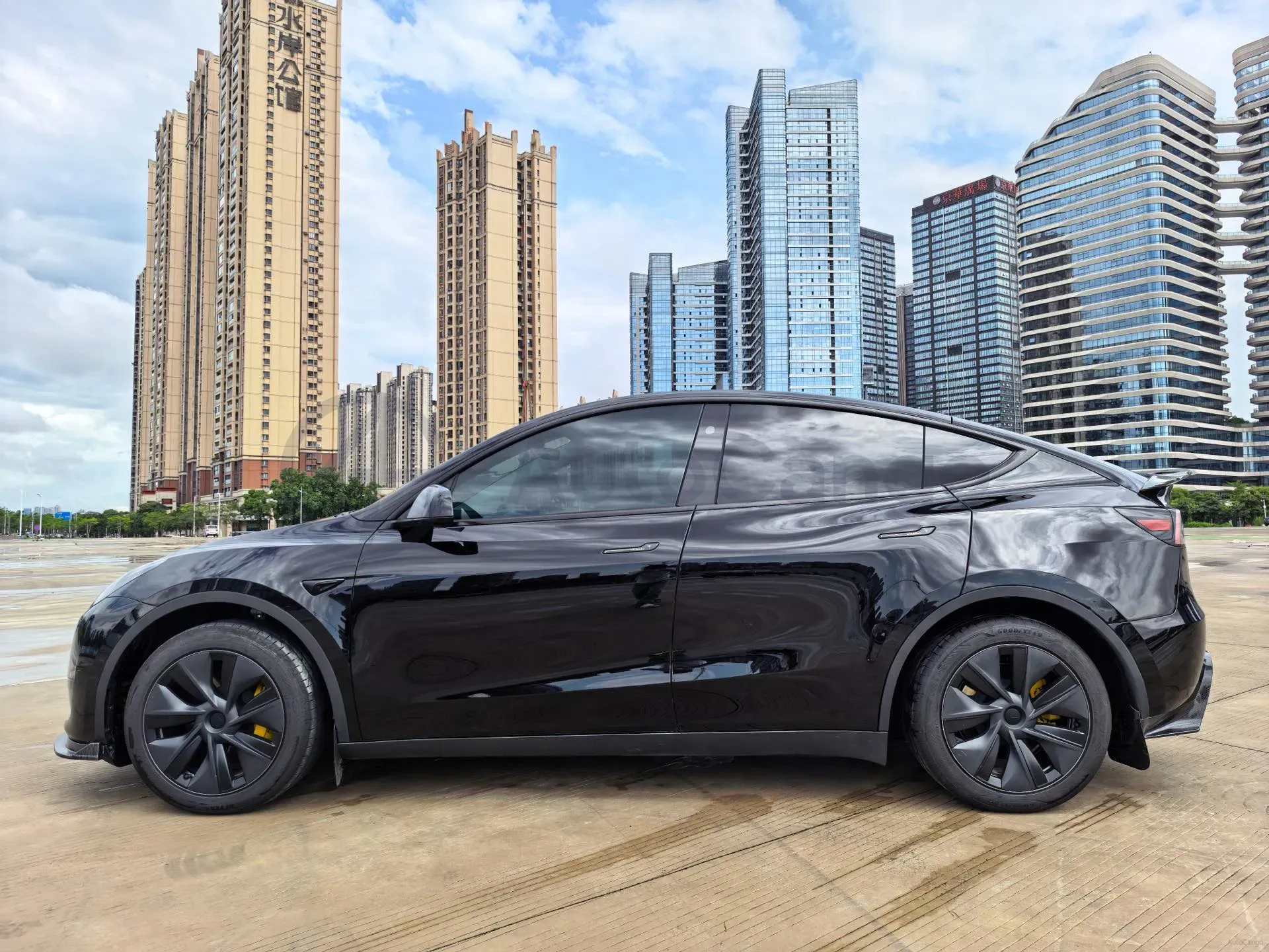 2024 Iveco OuSheng BEV 77.28KWH,autocango,china used car exporter,china ev exporter,chinese used car exporter,chinese used ev exporter