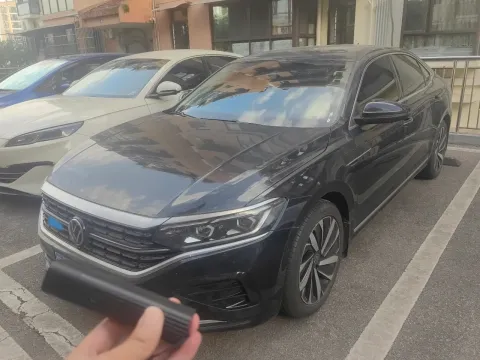 2024 VOLKSWAGEN PASSAT,autocango,china used car exporter,china ev exporter,chinese used car exporter,chinese used ev exporter
