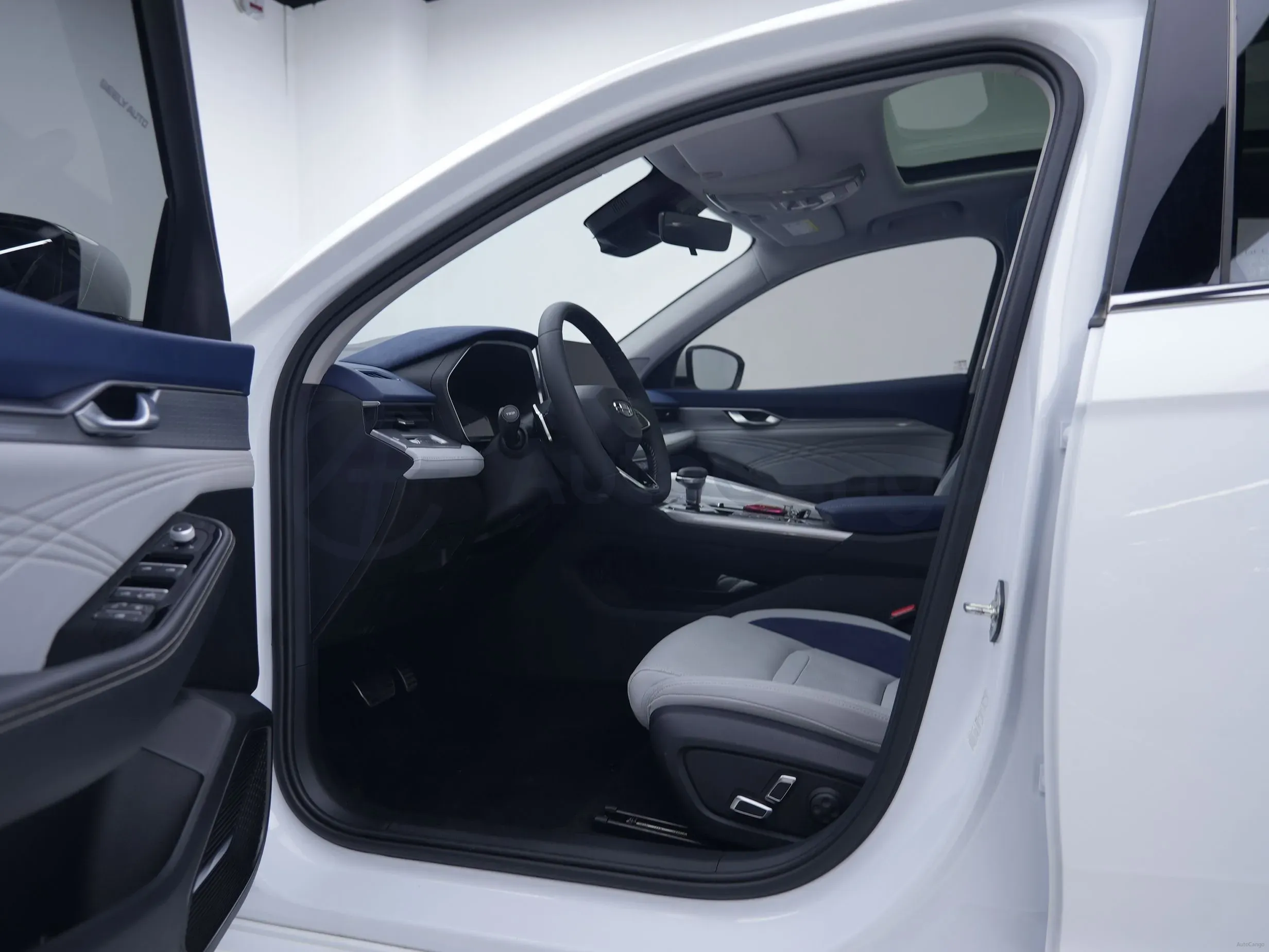 2021 Geely Preface 2.0T 190HP L4 7DCT,autocango,china used car exporter,china ev exporter,chinese used car exporter,chinese used ev exporter