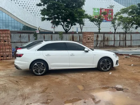 2024 Audi A4L 2.0T 190HP L4 7DCT,autocango,china used car exporter,china ev exporter,chinese used car exporter,chinese used ev exporter