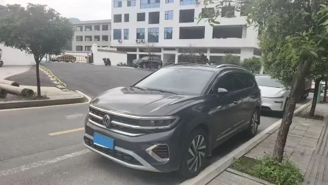 2022 VOLKSWAGEN TALAGON,autocango,china used car exporter,china ev exporter,chinese used car exporter,chinese used ev exporter