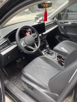2024 Volkswagen Tiguan L 2.0T 186HP L4 7DCT,autocango,china used car exporter,china ev exporter,chinese used car exporter,chinese used ev exporter