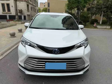 2021 Toyota Sienna 2.5L 192HP L4 E-CVT Hybrid,autocango,china used car exporter,china ev exporter,chinese used car exporter,chinese used ev exporter