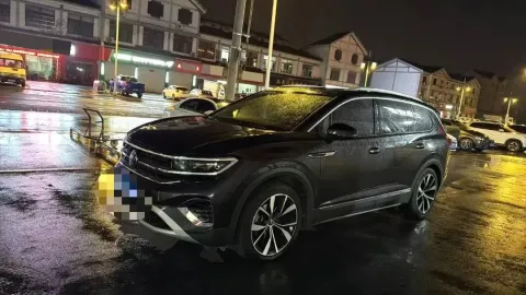 2021 VOLKSWAGEN TALAGON,autocango,china used car exporter,china ev exporter,chinese used car exporter,chinese used ev exporter