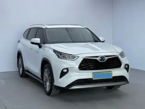 2023 Toyota Highlander 2.5L 189HP L4 E-CVT Hybrid