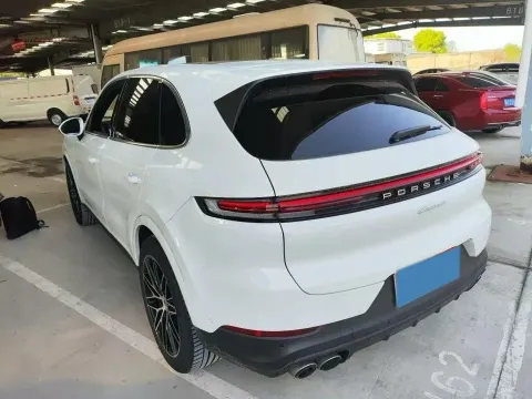 2024 Porsche Cayenne 3.0T 354HP V6 8AT,autocango,china used car exporter,china ev exporter,chinese used car exporter,chinese used ev exporter