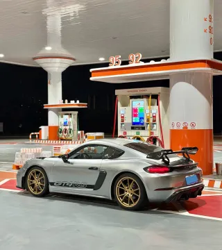 2022 Porsche 718 2.0T 300HP H4 7DCT