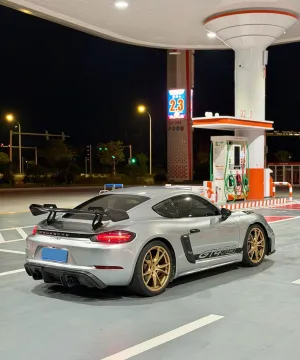 2022 Porsche 718 2.0T 300HP H4 7DCT
