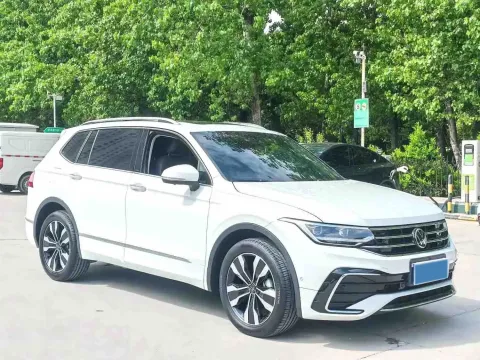 2024 Volkswagen Tiguan L 2.0T 186HP L4 7DCT