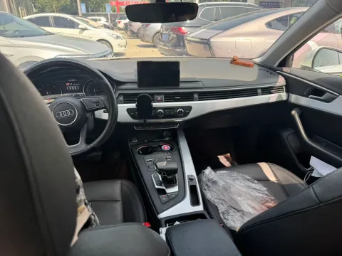 2019 Audi A4L 2.0T 190HP L4 7DCT,autocango,china used car exporter,china ev exporter,chinese used car exporter,chinese used ev exporter