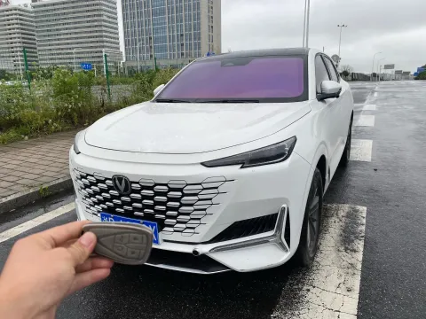 2024 CHANGAN UNI-K,autocango,china used car exporter,china ev exporter,chinese used car exporter,chinese used ev exporter